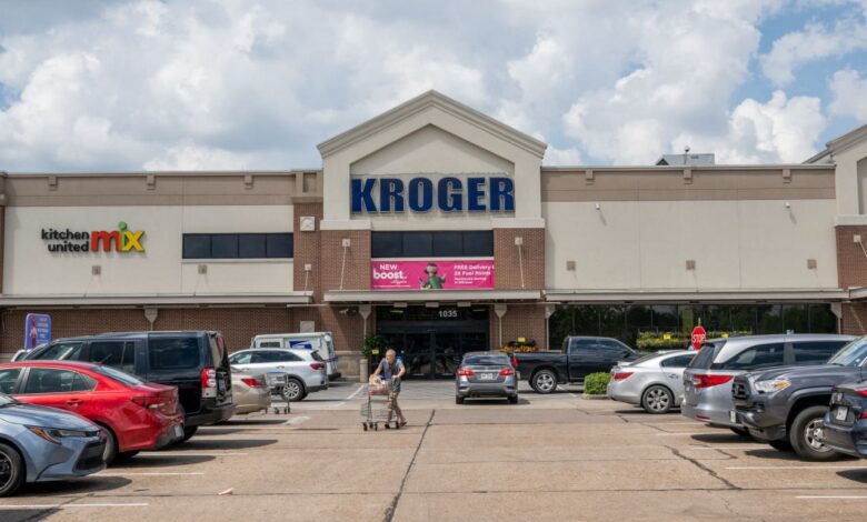 Kroger to sell its strong point pharmacy business